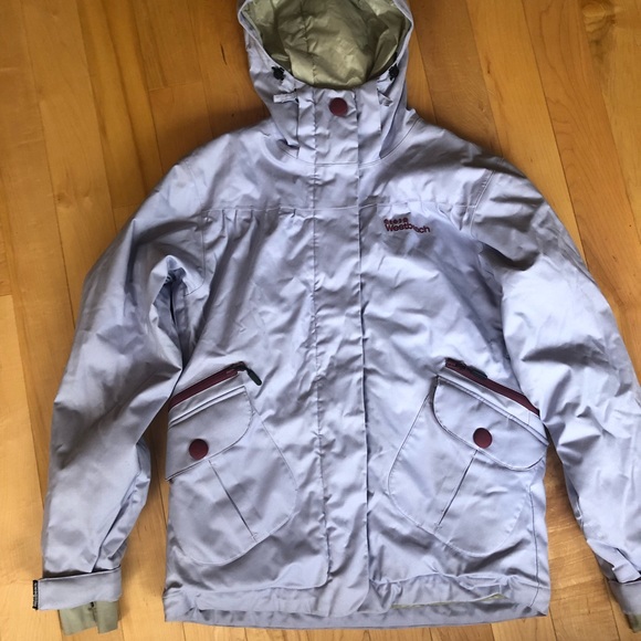 Snowboard / Ski Jacket - Picture 2 of 6